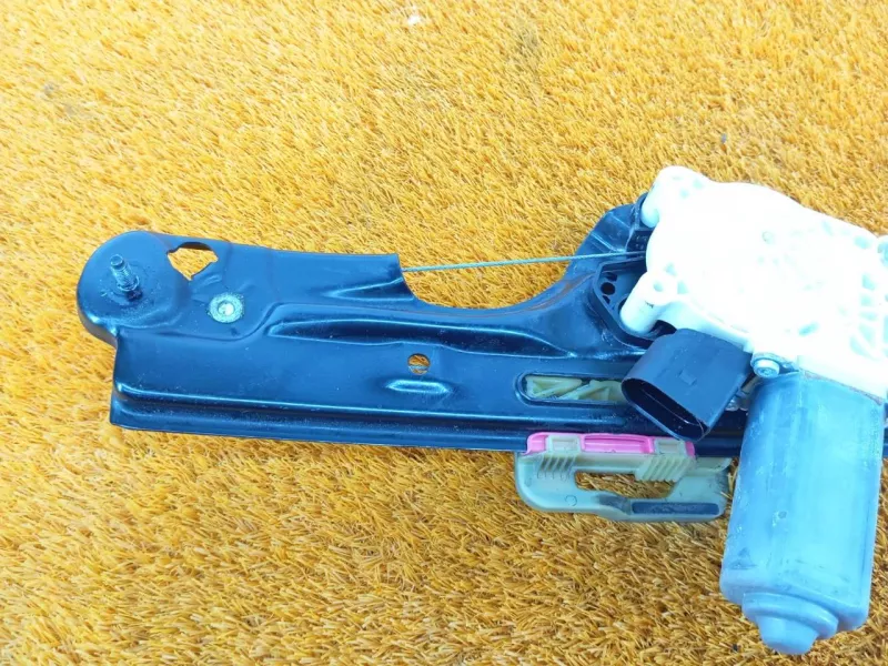 Стеклоподъемник