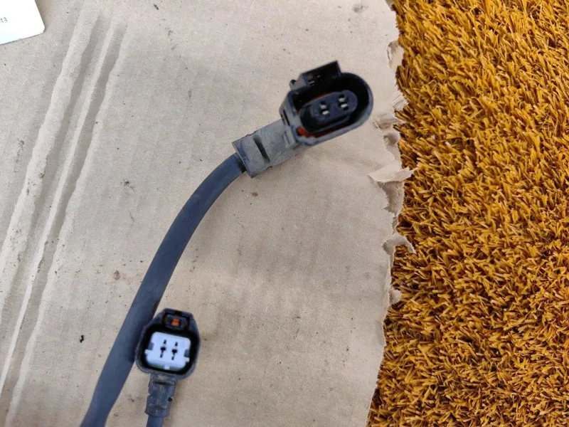 Проводка датчика ABS