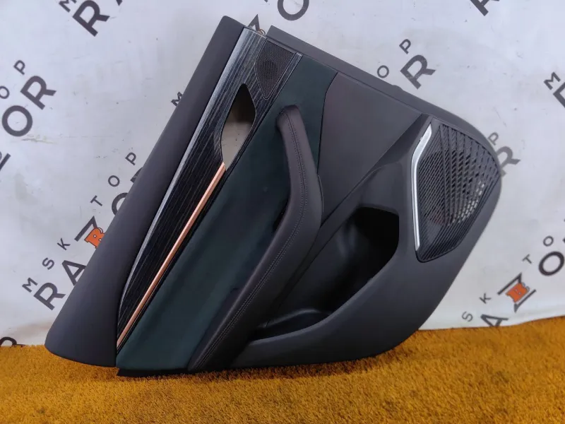 Обшивка двери