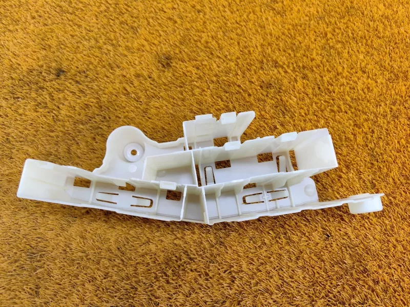 Кронштейн блока предохранителей