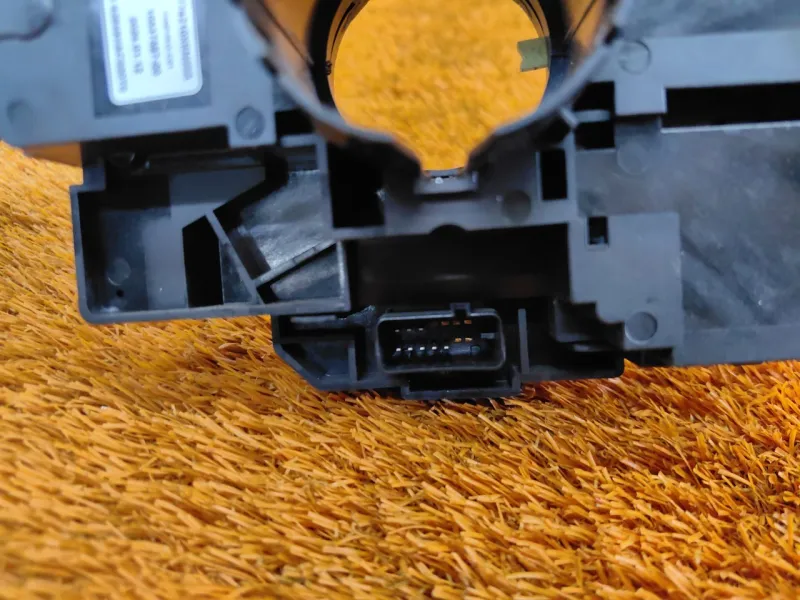 Подрулевой переключатель