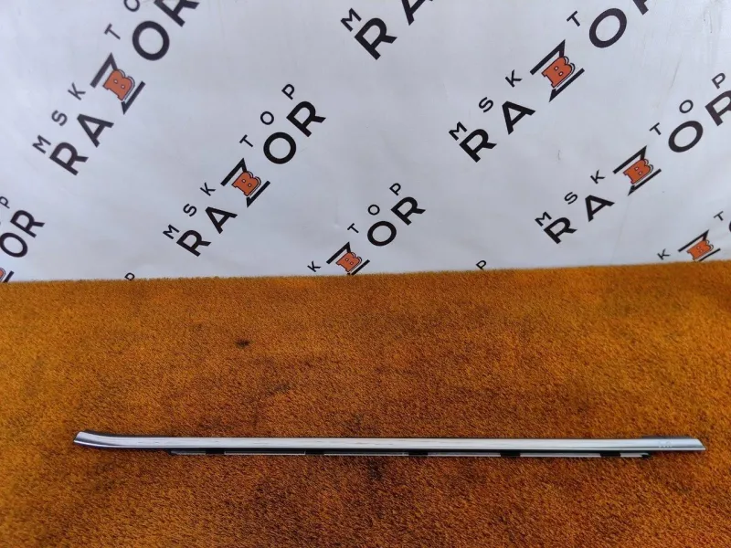 Молдинг стекла