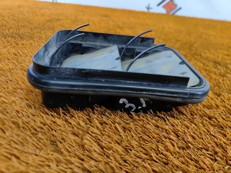 Решетка вентиляционная