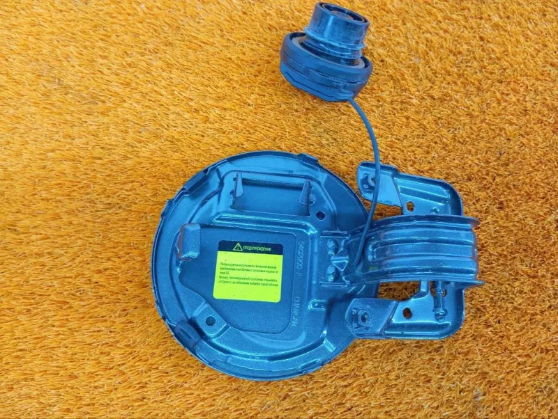 Лючок Бензобака