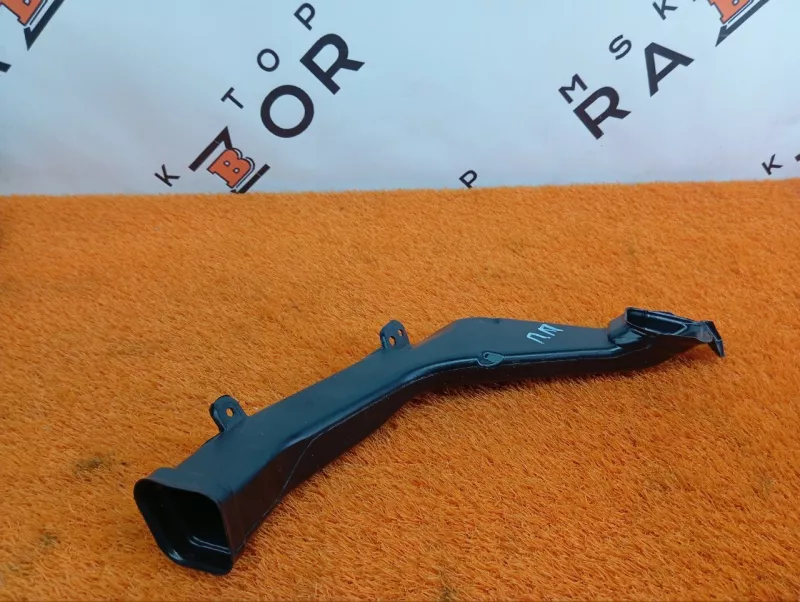 Воздуховод отопителя