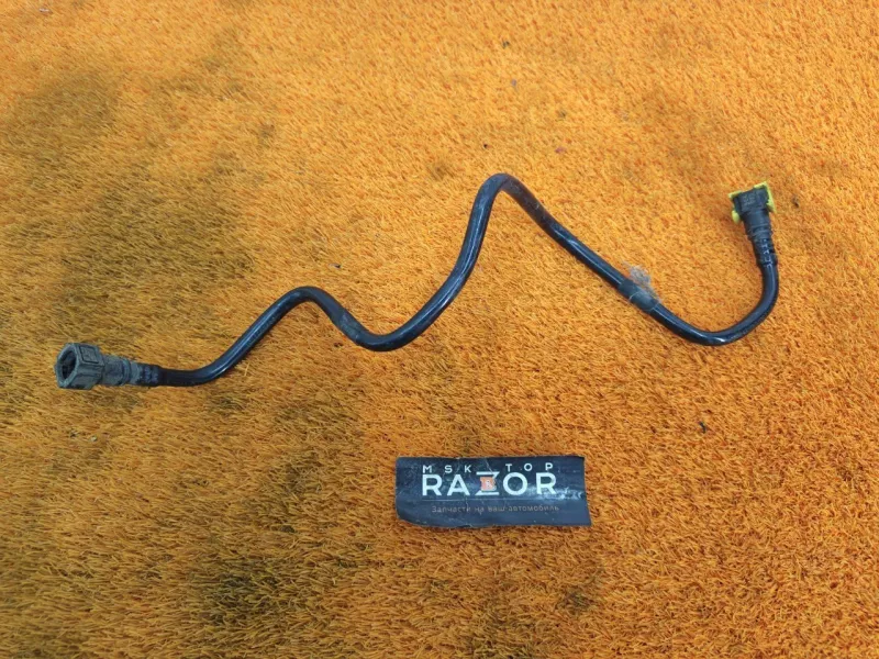 Трубка топливная