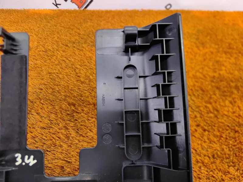 Заглушка полозьев сиденья