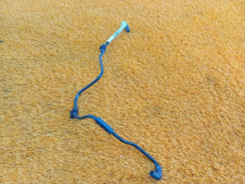 Трубка картерных газов