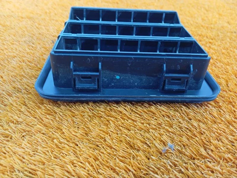 Решетка вентиляционная