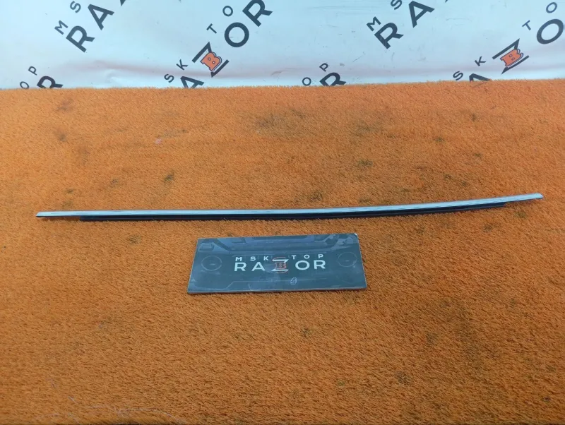 Молдинг стекла