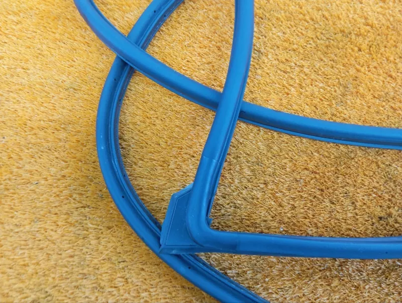 Уплотнитель двери