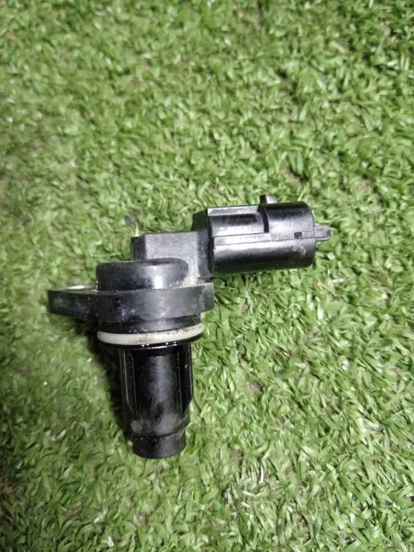 Датчик положения распредвала