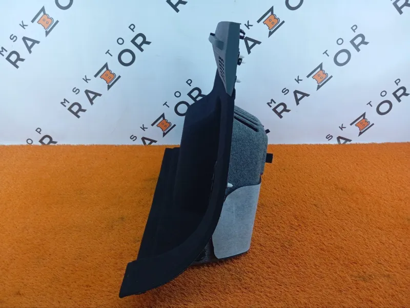 Обшивка багажника