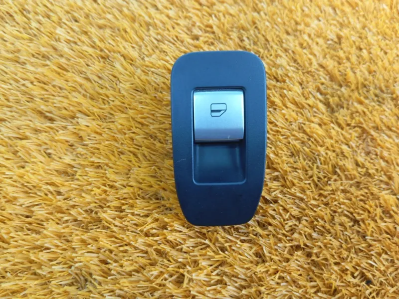 Кнопка стеклоподъемника