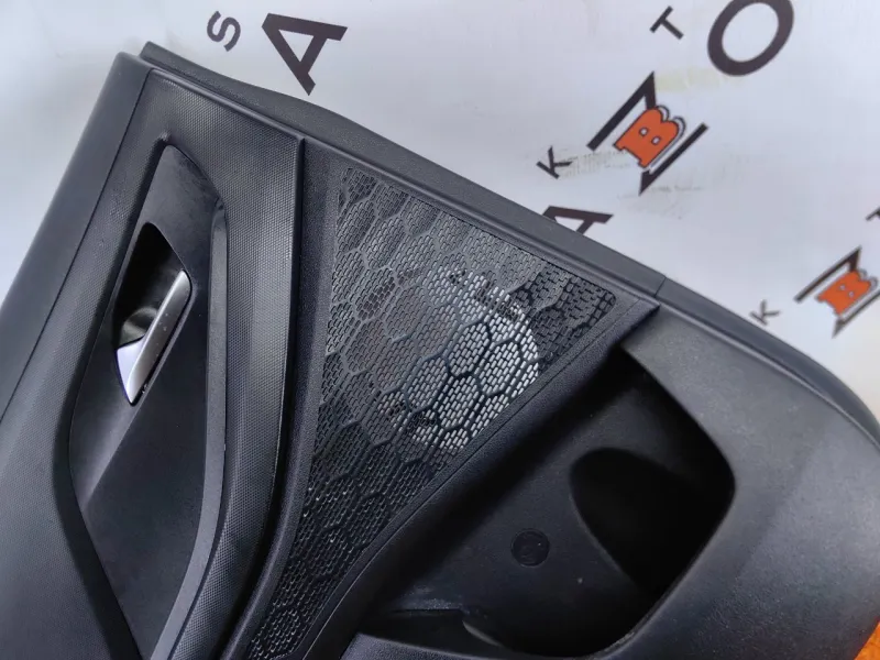 Обшивка двери