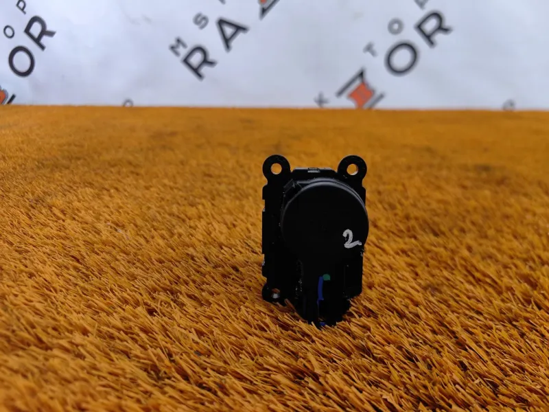 Моторчик заслонки печки