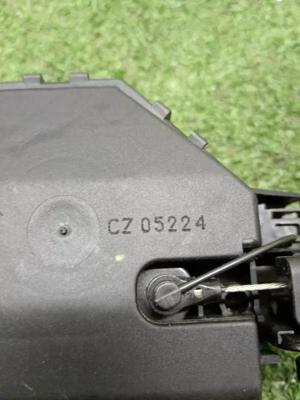 Замок багажника