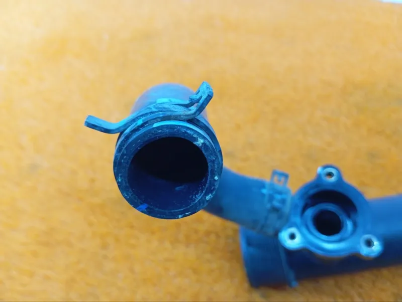 Патрубок интеркулера