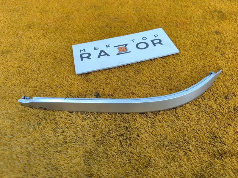 Молдинг бампера