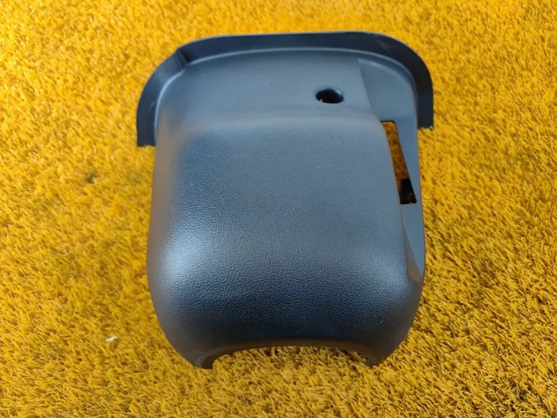 Кожух рулевой колонки