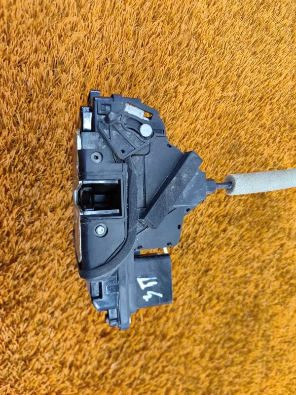 Замок двери