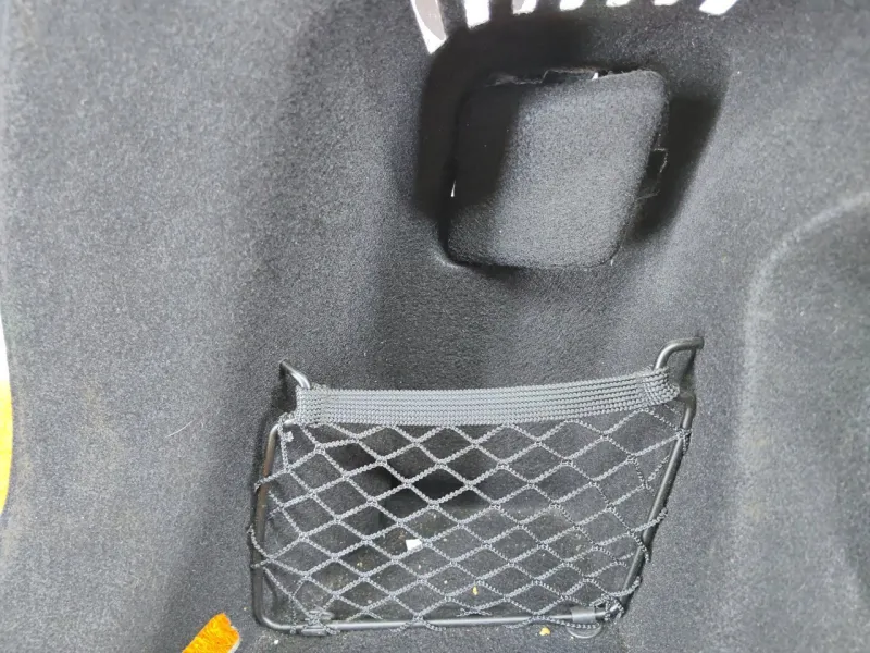 Обшивка багажника