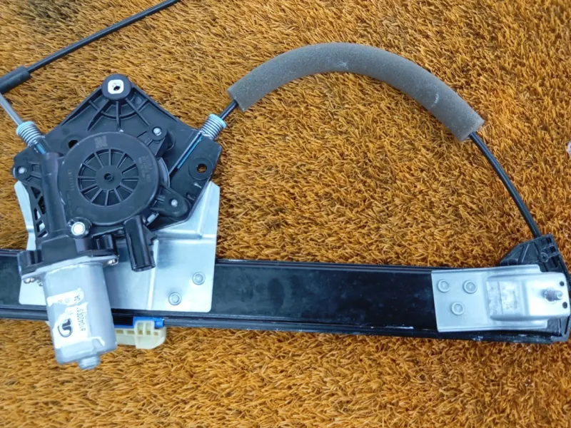 Стеклоподъемник