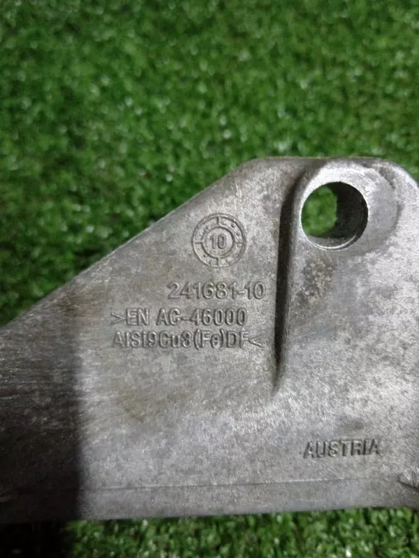 Кронштейн ТНВД