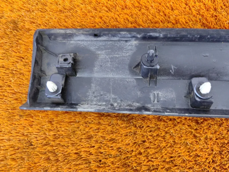 Молдинг двери