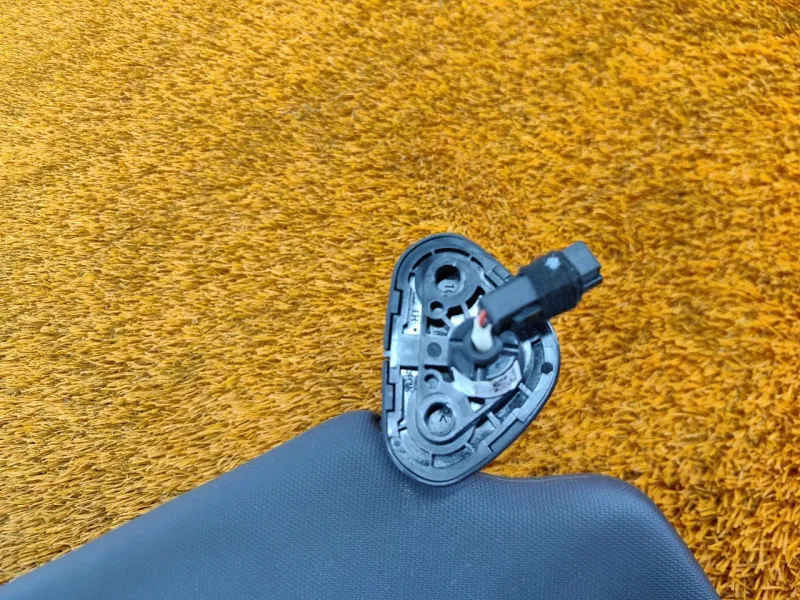 Козырек солнцезащитный