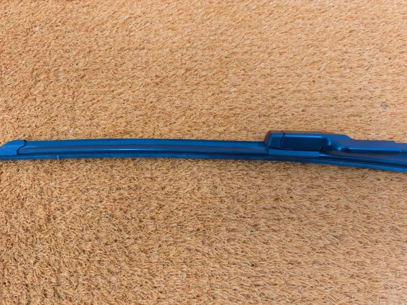 Поводок стеклоочистителя лобового стекла