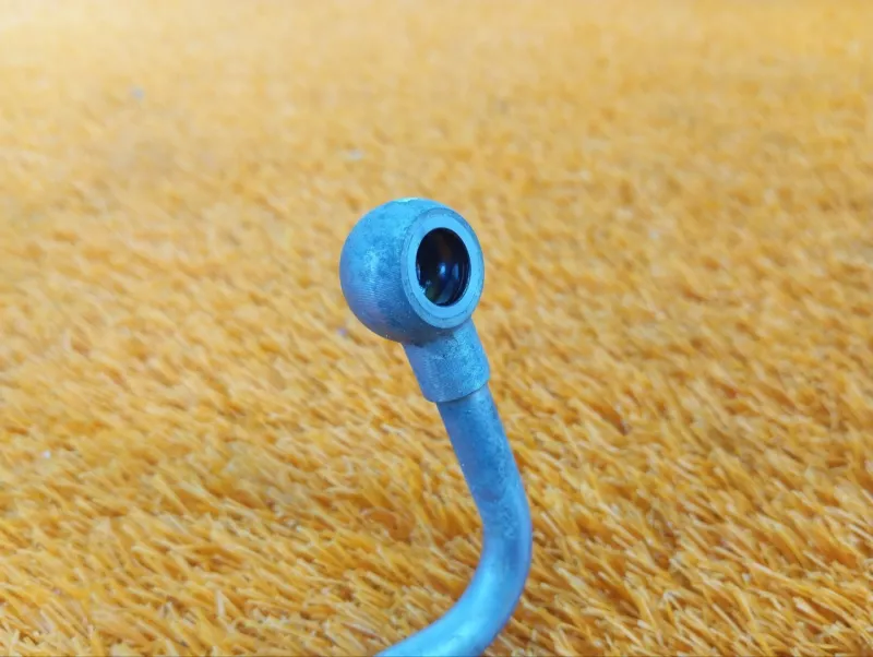 Трубка масляная