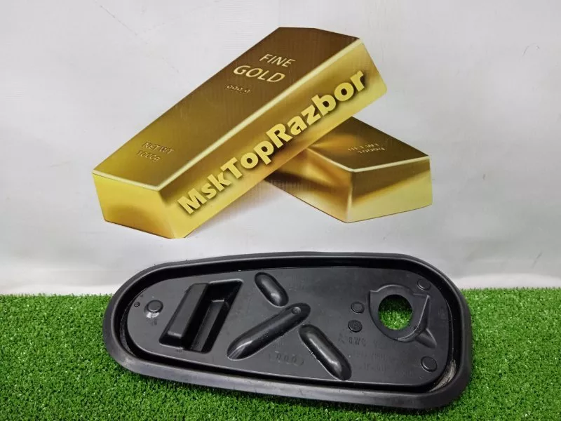 Заглушка двери