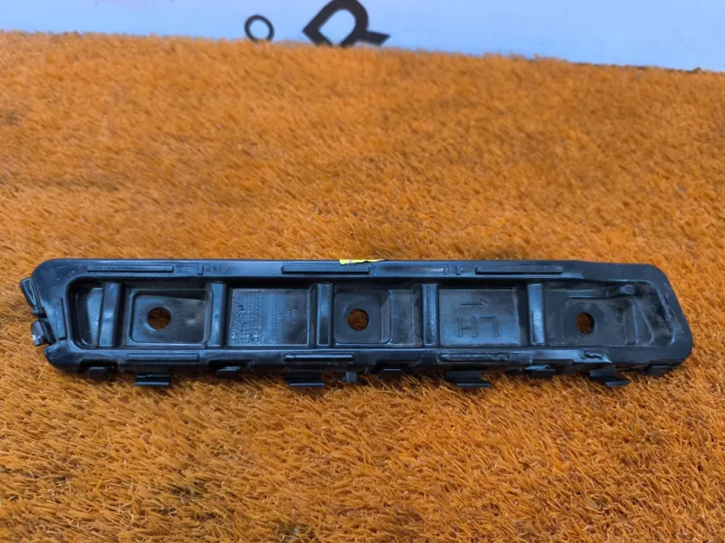 Крепление бампера