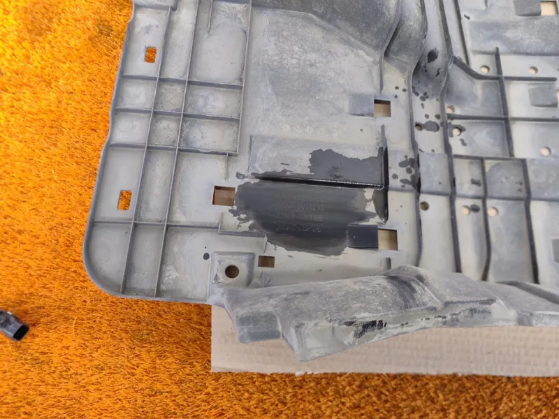 Защита днища кузова