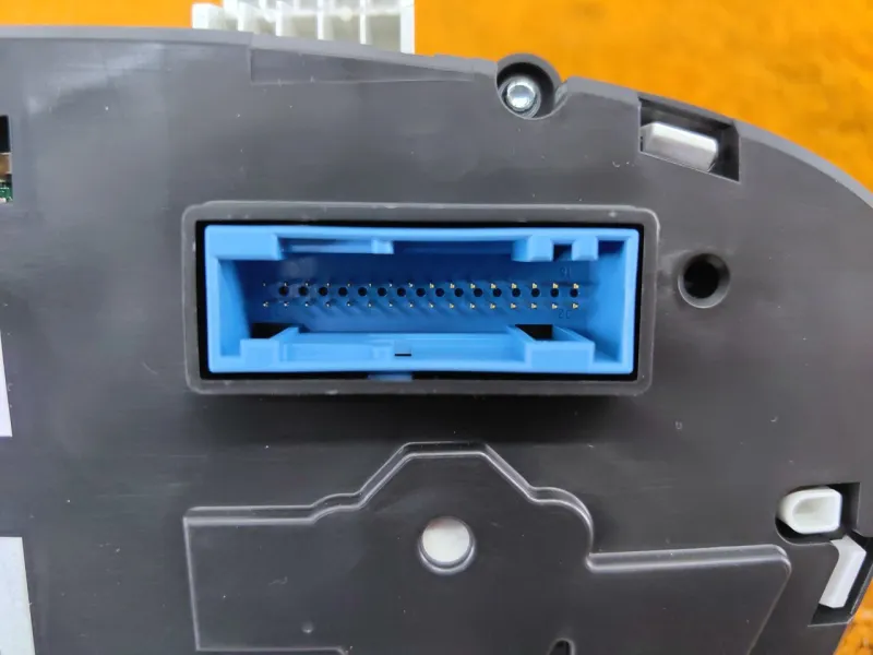 Панель приборов