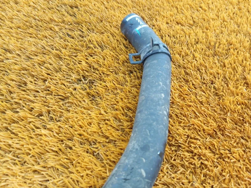 Патрубок отопителя