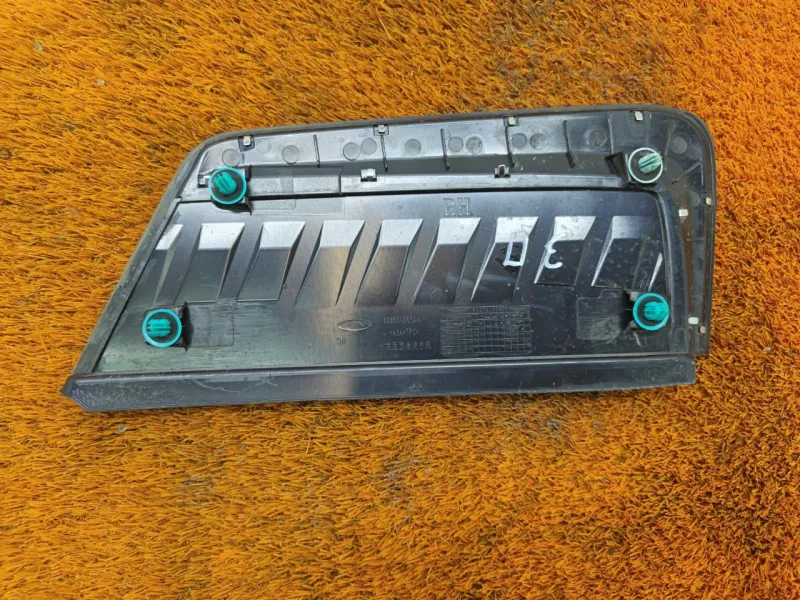 Накладка крыла