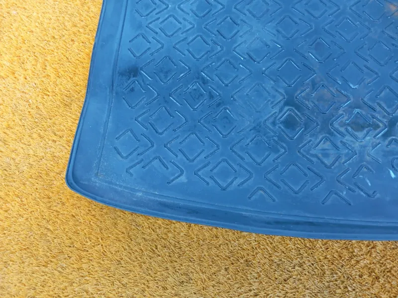 Коврик багажника