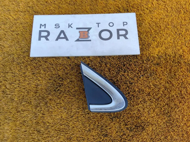 Молдинг двери