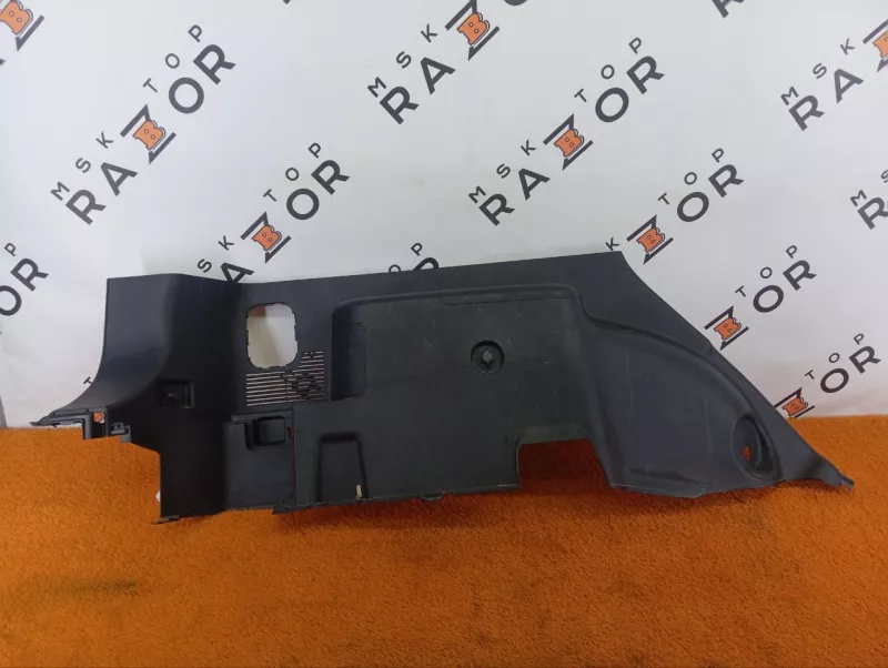 Обшивка багажника