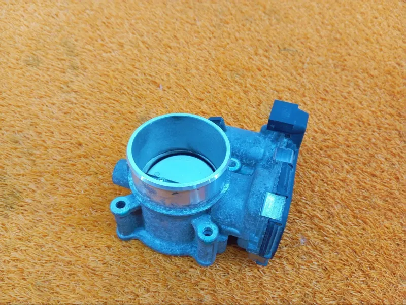 Дроссельная заслонка