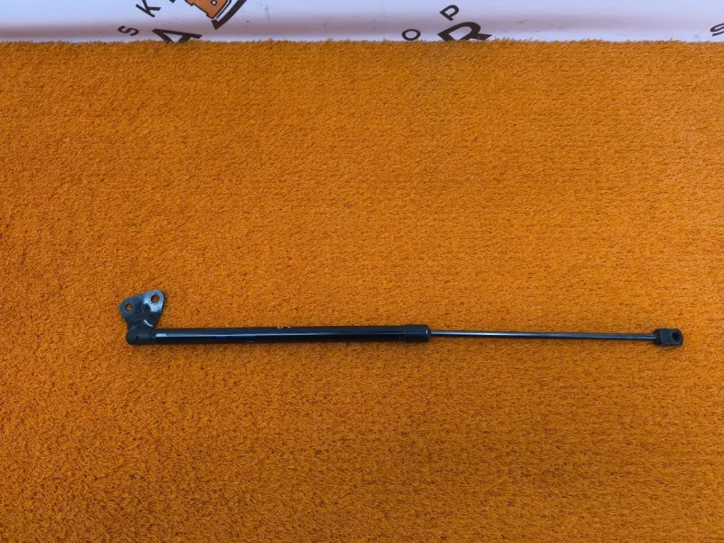 Амортизатор крышки багажника