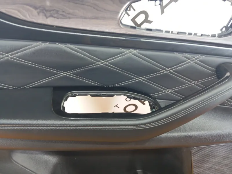 Обшивка двери