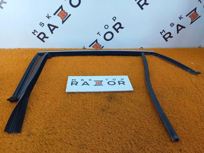 Уплотнитель стекла двери