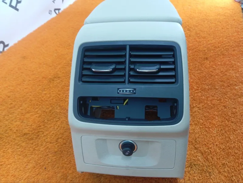 Консоль центральная