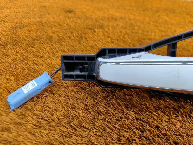 Ручка двери внешняя