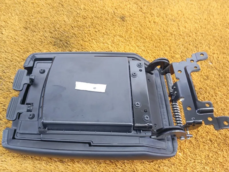 Подлокотник