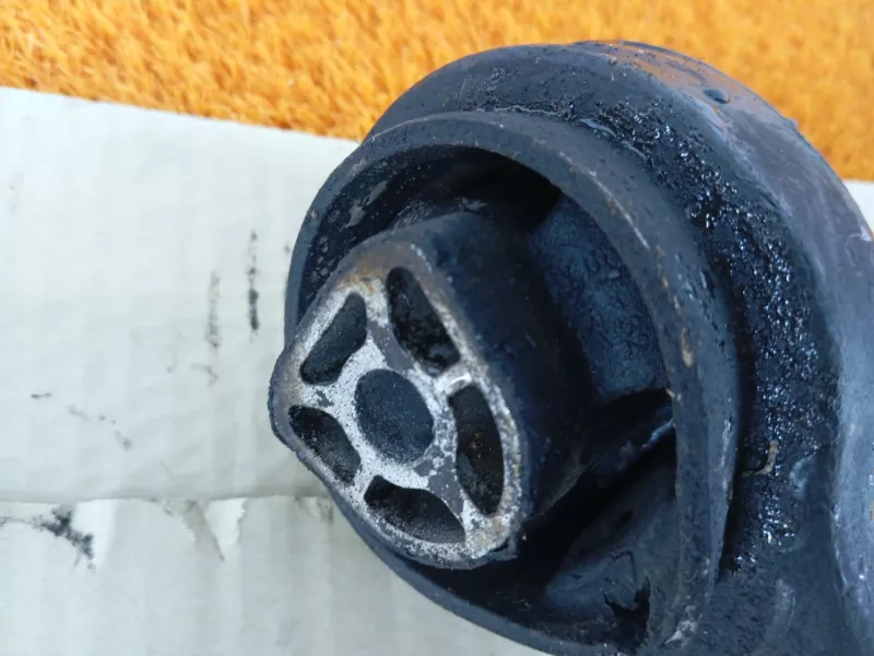 Рычаг подвески