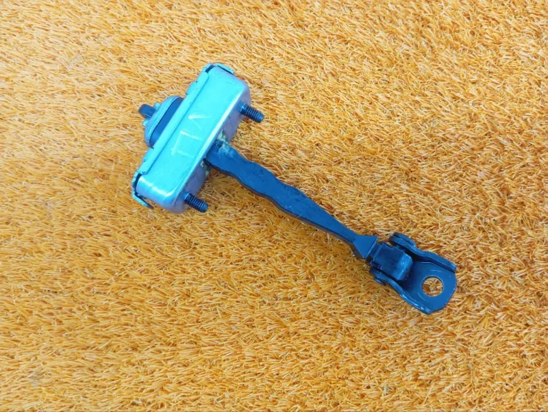 Ограничитель двери